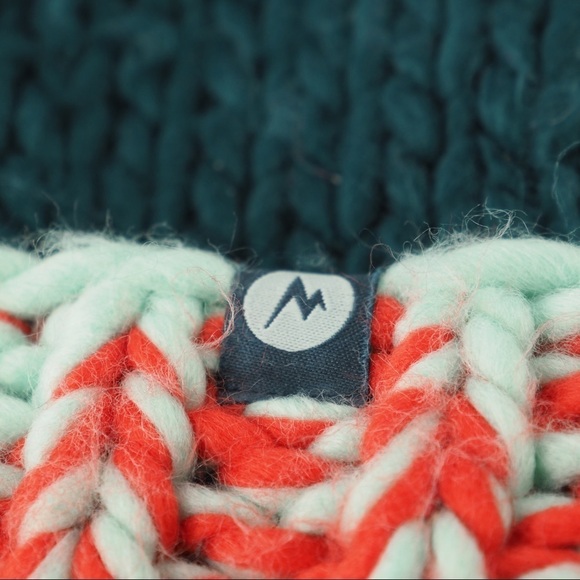 M brand crochet lined striped beanie with Pom Pom - Picture 10 of 10